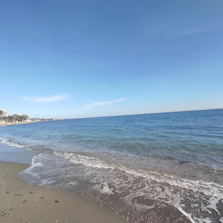 En Primera Linea De Playa A - Centro * 马尔韦利亚